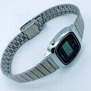 Casio Digital Ladies Watch Classic LA670WA  SILVER TONE